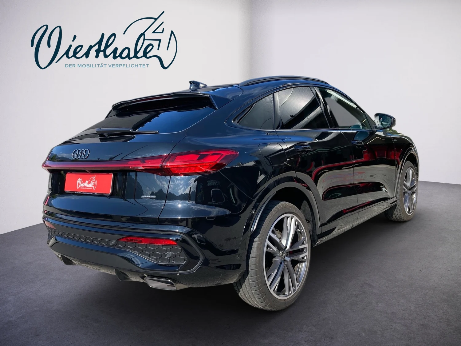 Bild eines Audi Q5 Sportback e-hybrid quattro 220 KW