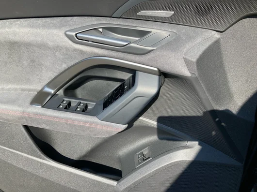 Bild eines Audi Q5 Sportback e-hybrid quattro 220 KW