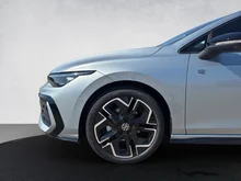 VW Golf Variant Sport mHeV DSG in Oyster Silver Metallic