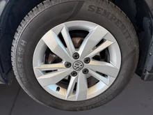 VW Polo Comfortline TSI DSG in Deep Black Perlef.