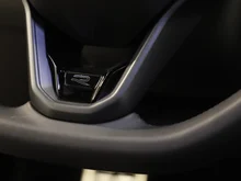 VW T-Roc R-Line eTSI DSG in Canary Yellow Dach Black Uni