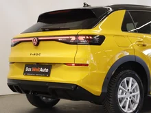 VW T-Roc R-Line eTSI DSG in Canary Yellow Dach Black Uni