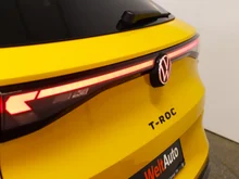 VW T-Roc R-Line eTSI DSG in Canary Yellow Dach Black Uni