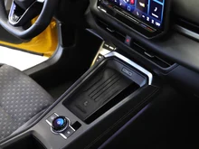 VW T-Roc R-Line eTSI DSG in Canary Yellow Dach Black Uni