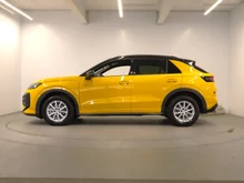 VW T-Roc R-Line eTSI DSG in Canary Yellow Dach Black Uni