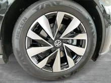 VW ID ID. Polo Life Edition 155 kW - 52 kWh in Grenadillschwarz Metallic