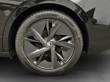 Škoda Enyaq Coupé RS in SCHWARZ-MAGIC PERLEFFEKT