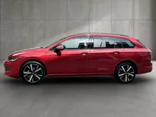 VW Golf Variant Business TSI in Kings Red Metallic