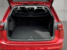 VW Golf Variant Business TSI in Kings Red Metallic