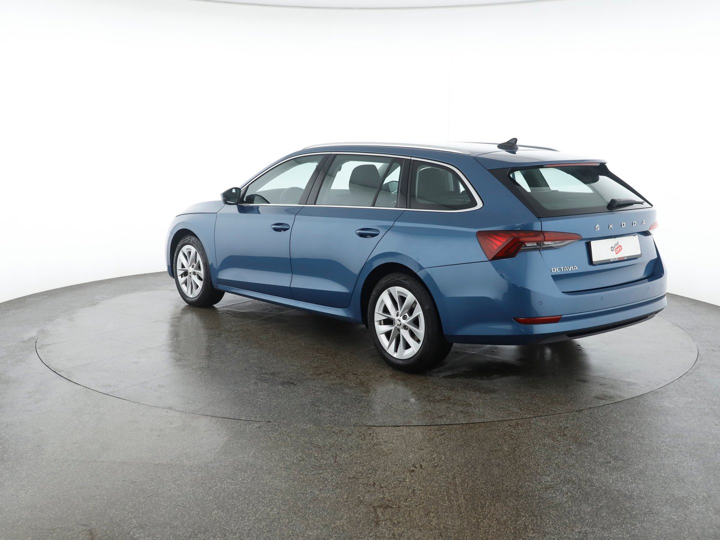 Škoda OCTAVIA Combi Style TDI DSG | Bild 2 von 12
