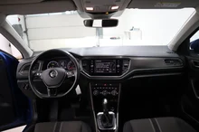 VW T-Roc Design TSI ACT DSG in mittelblau - metallic
