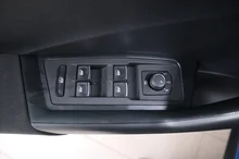 VW T-Roc Design TSI ACT DSG in mittelblau - metallic