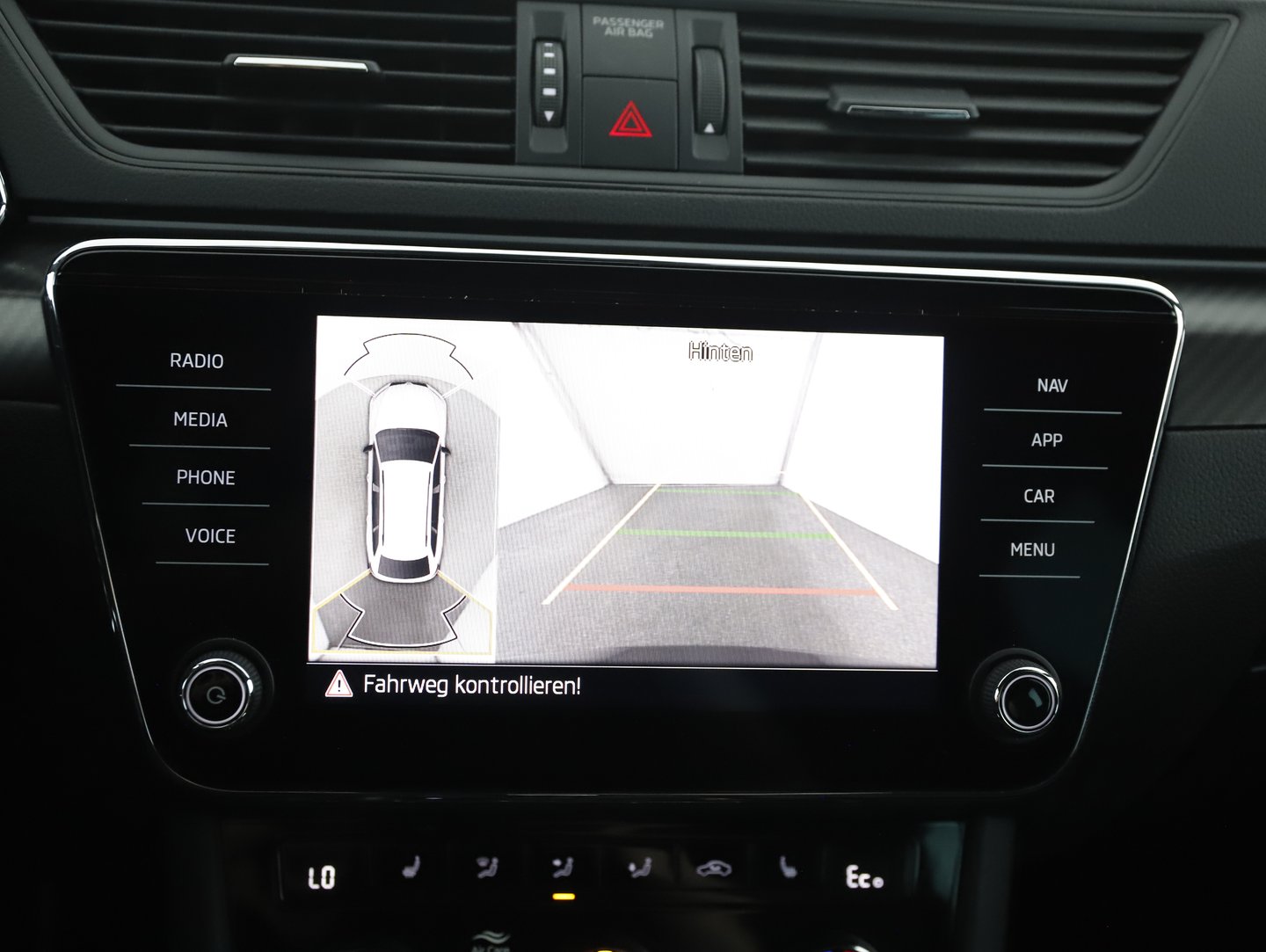 Škoda Superb Combi iV Sportline DSG | Bild 13 von 23