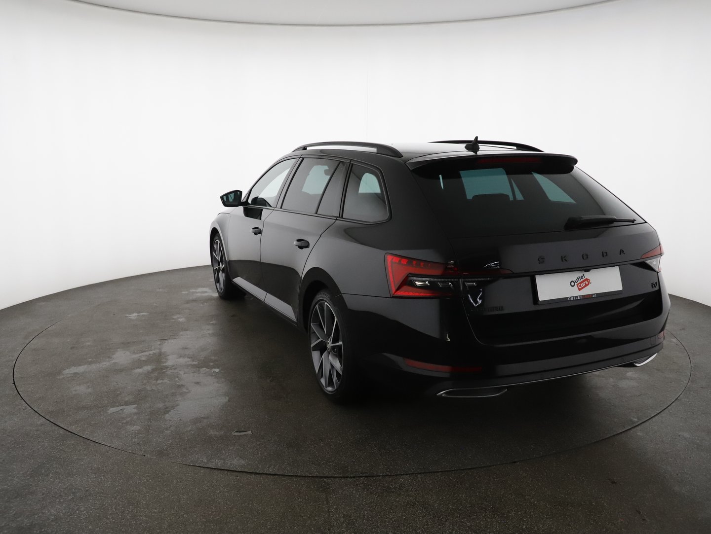 Škoda Superb Combi iV Sportline DSG | Bild 2 von 23