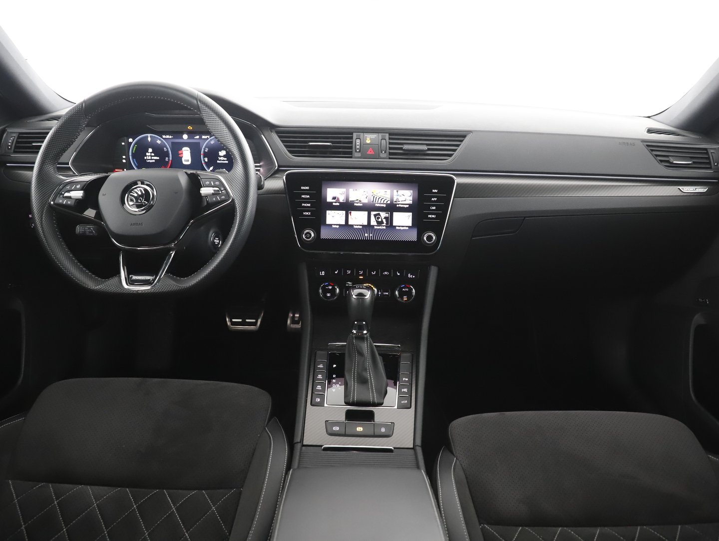 Škoda Superb Combi iV Sportline DSG | Bild 8 von 23