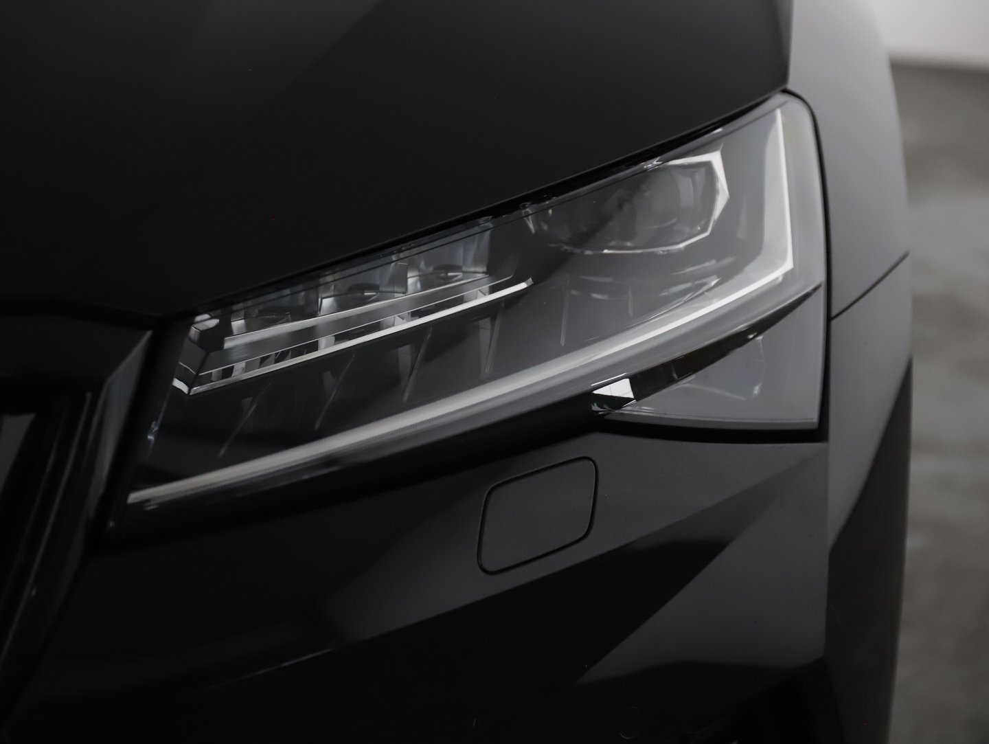 Škoda Superb Combi iV Sportline DSG | Bild 23 von 23