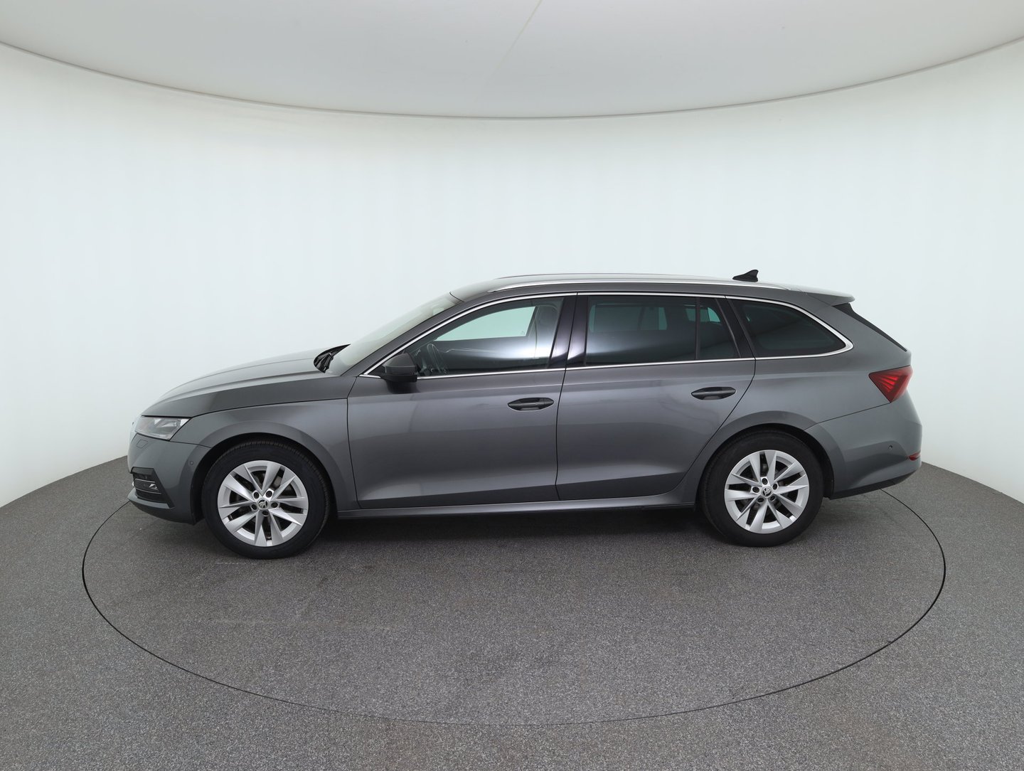 Škoda Octavia Combi Style TDI DSG | Bild 8 von 40