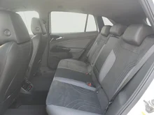VW ID.4 Pro 210 kW Business in Gletscherweiß Metallic Dach schwarz