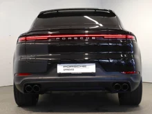 Porsche Cayenne Coupé in schwarz - metallic-perleffektno