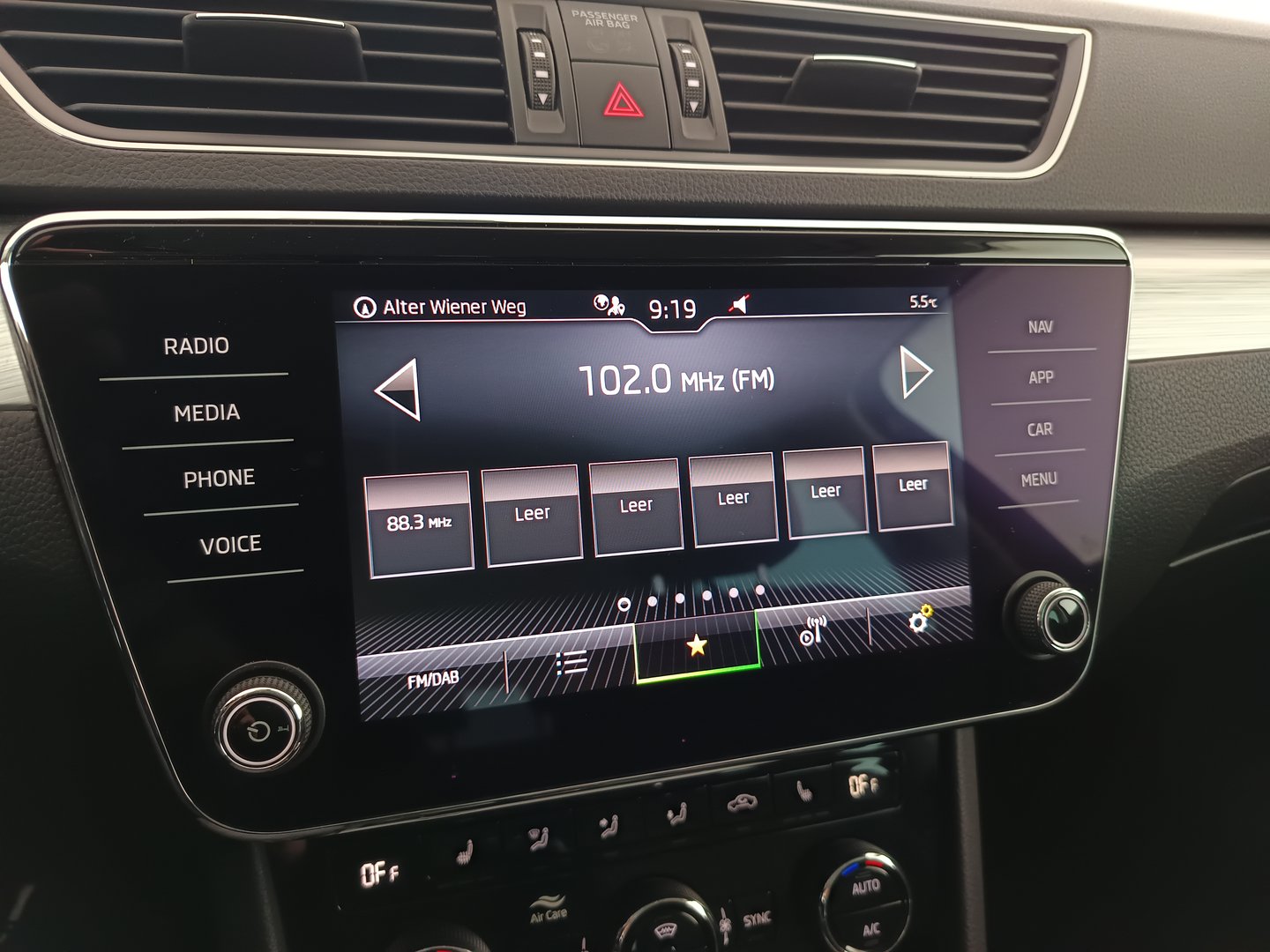 Škoda SUPERB Combi Ambition TSI ACT | Bild 19 von 31
