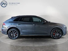 Audi Q8 55 TFSI e quattro in daytonagrau perleffekt