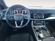Audi Q8 55 TFSI e quattro in daytonagrau perleffekt