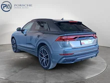Audi Q8 55 TFSI e quattro in daytonagrau perleffekt