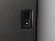 VW California Ocean eHybrid 180 kW 4M in Candyweiß / Dach Deepblack Perleffekt