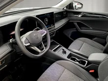 VW Tiguan Friends eTSI DSG in Delfingrau Metallic