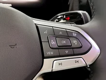 VW Tiguan Friends eTSI DSG in Delfingrau Metallic