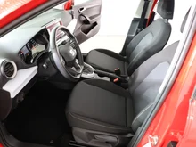 SEAT Arona Style 1.0 TSI in Emotion-Rot