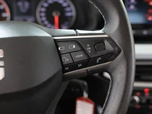 SEAT Arona Style 1.0 TSI in Emotion-Rot