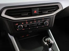 SEAT Arona Style 1.0 TSI in Emotion-Rot