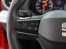 SEAT Arona Style 1.0 TSI in Emotion-Rot