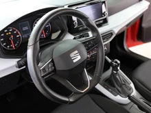 SEAT Arona Style 1.0 TSI in Emotion-Rot