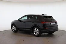 Audi Q4 e-tron 45 e-tron quattro in Mythosschwarz metallic