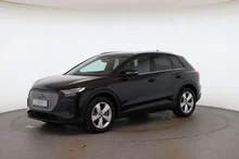 Audi Q4 e-tron 45 e-tron quattro in Mythosschwarz metallic