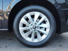 Škoda Scala Selection TSI DSG in Black-Magic Perleffekt