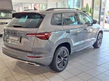 Škoda Karoq Sportline TSI DSG ACT in Graphit-Grau Metallic