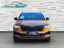 Škoda Karoq Sportline TSI DSG ACT in Phoenix-Orange Metallic