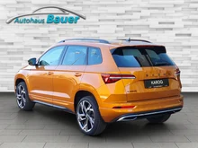Škoda Karoq Sportline TSI DSG ACT in Phoenix-Orange Metallic
