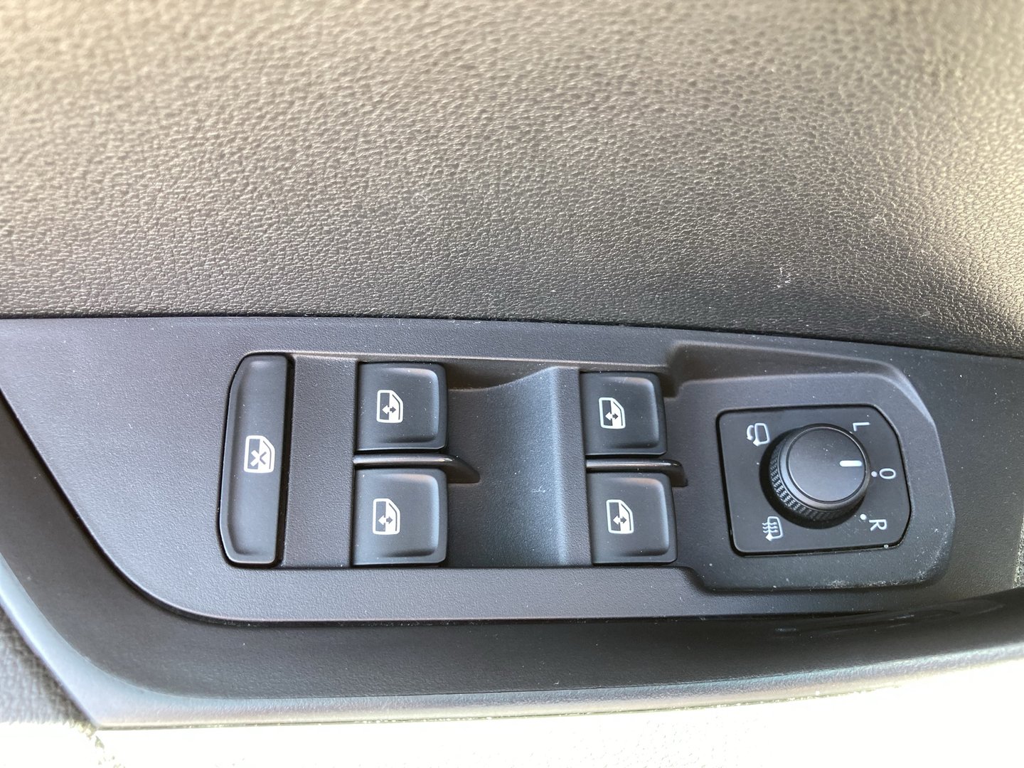 Škoda KAROQ Style TDI DSG | Bild 8 von 20