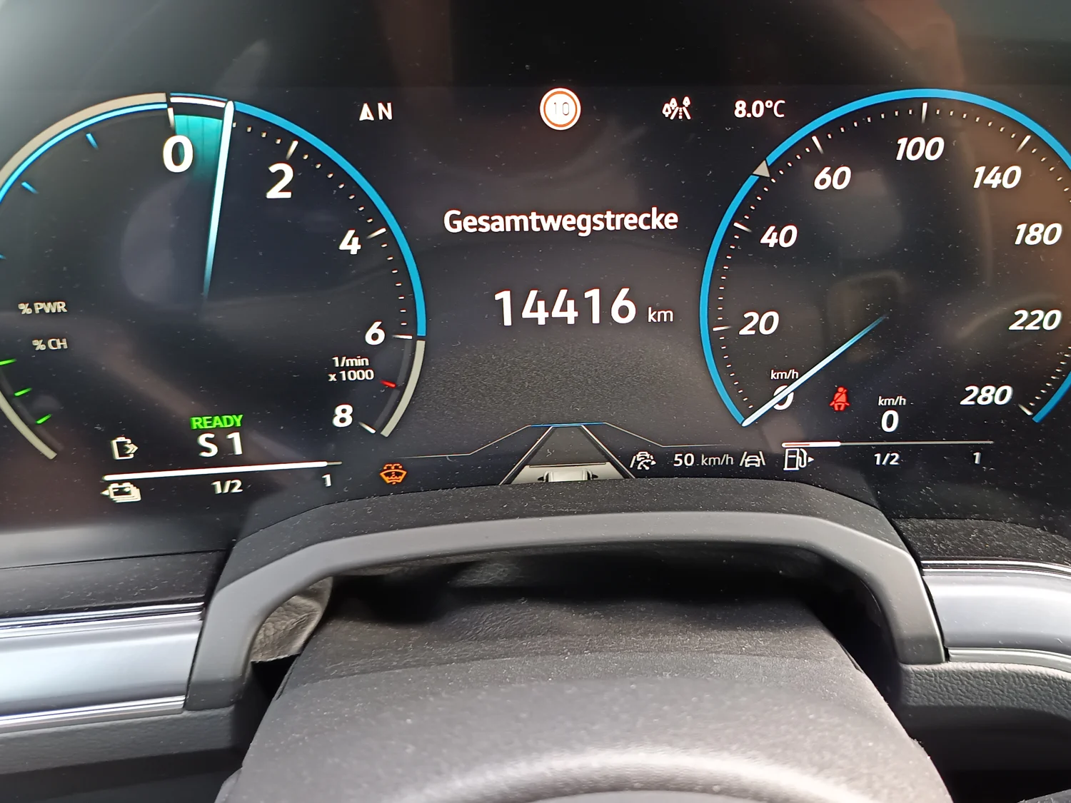 Bild eines VW Touareg R eHybrid TSI 4MOTION