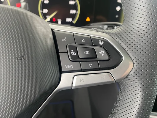 Bild eines VW Touareg R eHybrid TSI 4MOTION