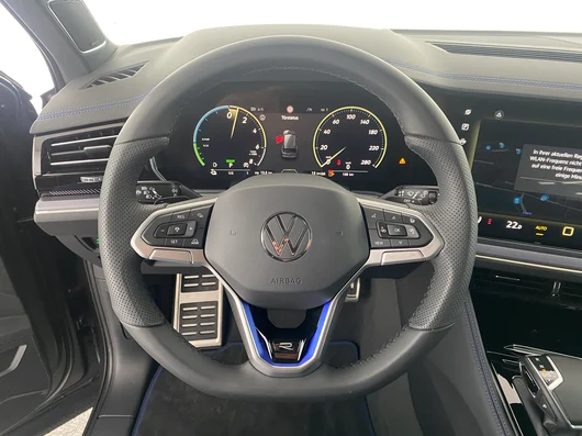 Bild eines VW Touareg R eHybrid TSI 4MOTION