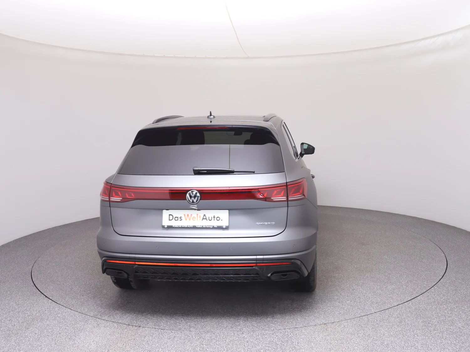 Bild eines VW Touareg R eHybrid TSI 4MOTION