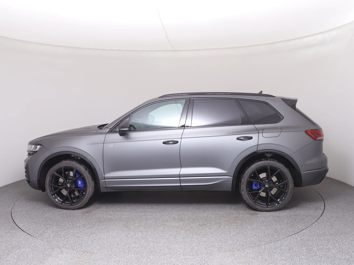 Bild eines VW Touareg R eHybrid TSI 4MOTION