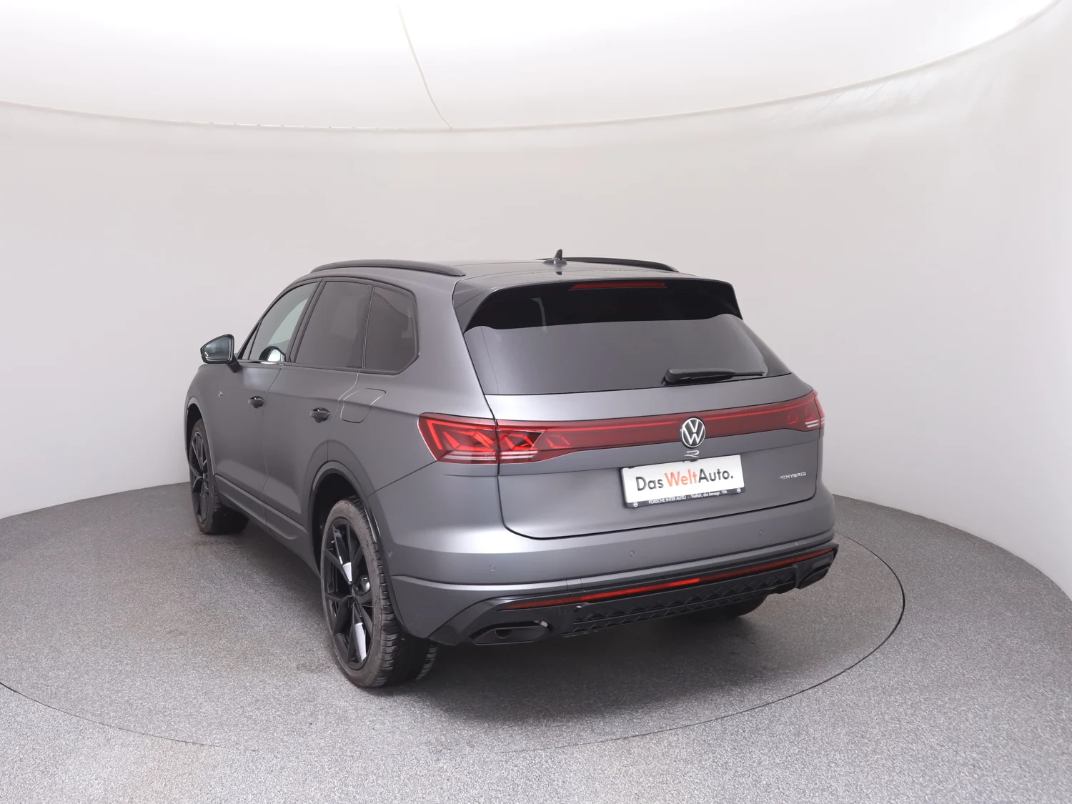 Bild eines VW Touareg R eHybrid TSI 4MOTION