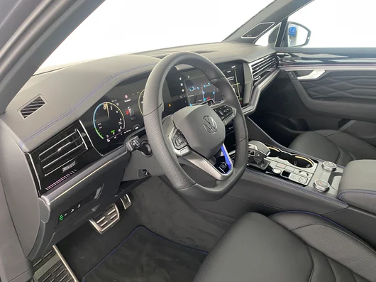 Bild eines VW Touareg R eHybrid TSI 4MOTION