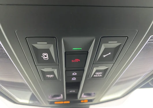 Bild eines VW Touareg R eHybrid TSI 4MOTION